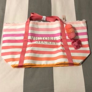 Victoria’s Secret oversize beach bag. NWT